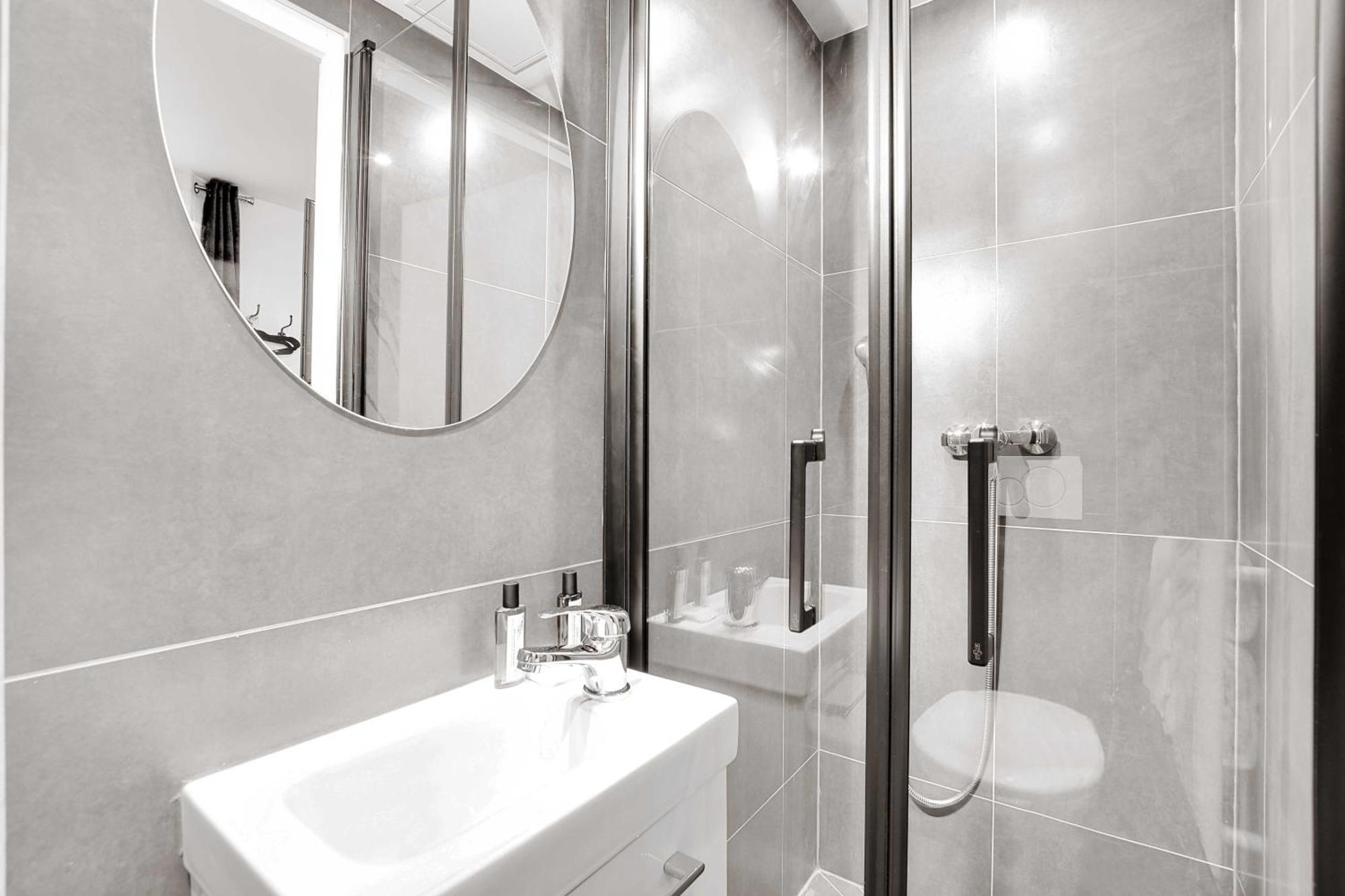 Charming Studio - 2P With Ac Near Montmartre パリ エクステリア 写真